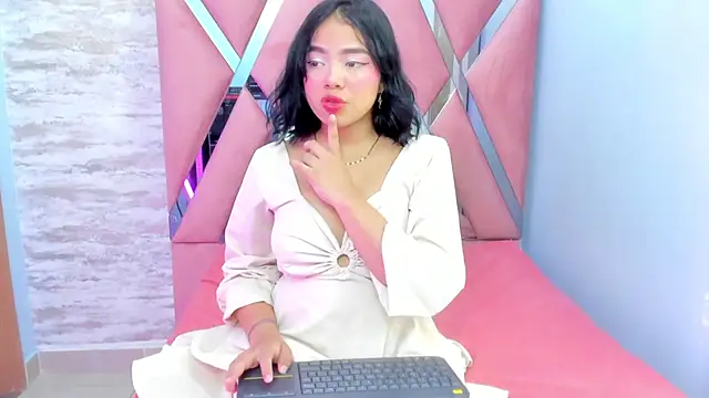 Snapshot of CATTLEYA_BIANCHI145 chatting on 03/21/25, 03:33 CATTLEYA BIANCHI145 online show from 03/21/25, 03:33