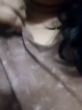 Snapshot of queen_pari chatting on 02/12/25, 06:09 queen pari online show from 02/12/25, 06:09