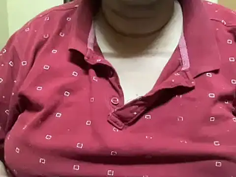 FatIndianBoy online show from 12/31/24, 04:04