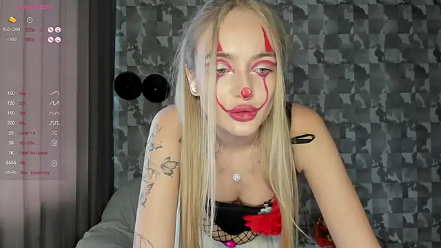 Snapshot of A_delina chatting on 10/24/25, 11:20 A delina online show from 10/24/25, 11:20