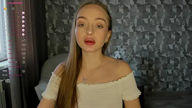 A delina online show from 02/25/25, 01:32