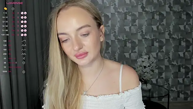 Snapshot of A_delina chatting on 11/21/25, 01:54 A delina online show from 11/21/25, 01:54