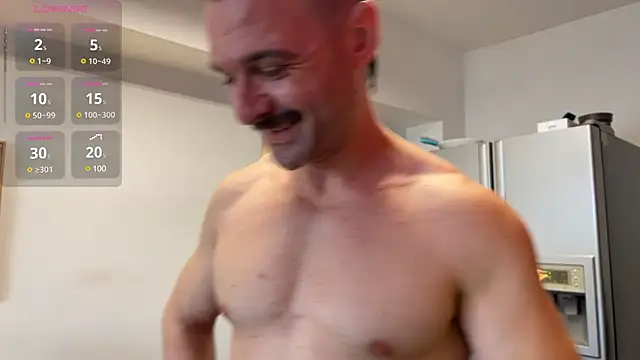 Snapshot of Asmodeuss666 chatting on 02/17/25, 08:09 Asmodeuss666 online show from 02/17/25, 08:09