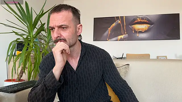 Snapshot of Asmodeuss666 chatting on 02/24/25, 06:27 Asmodeuss666 online show from 02/24/25, 06:27