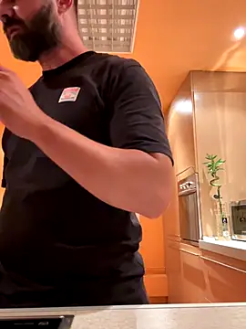 Snapshot of Asmodeuss666 chatting on 11/08/25, 02:26 Asmodeuss666 online show from 11/08/25, 02:26