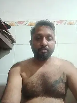 Snapshot of carria_homes chatting on 02/19/26, 07:44 carria homes online show from 02/19/26, 07:44