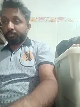 Snapshot of carria_homes chatting on 01/06/26, 06:34 carria homes online show from 01/06/26, 06:34