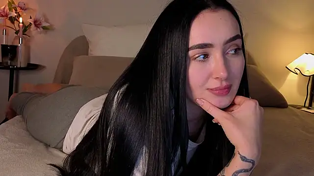 KimKhallifa online show from 03/13/26, 04:45