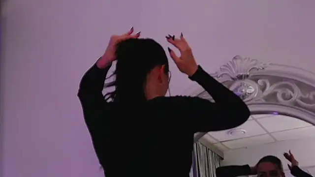 Snapshot of KimKhallifa chatting on 11/29/25, 03:06 KimKhallifa online show from 11/29/25, 03:06