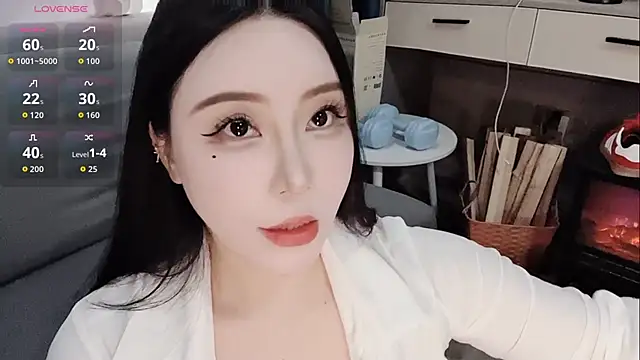 Caicai-a online show from 12/04/25, 08:35