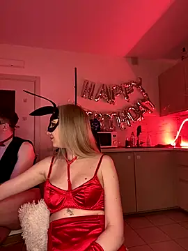 SOFYandMIKE online show from 12/17/25, 08:25