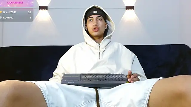 Snapshot of Br4ndxpimm chatting on 09/21/25, 04:34 Br4ndxpimm online show from 09/21/25, 04:34