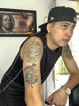 Snapshot of Br4ndxpimm chatting on 02/16/25, 05:26 Br4ndxpimm online show from 02/16/25, 05:26