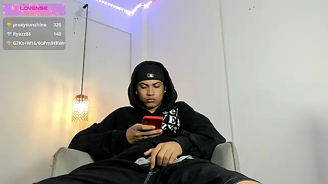 Snapshot of Br4ndxpimm chatting on 10/14/25, 03:45 Br4ndxpimm online show from 10/14/25, 03:45