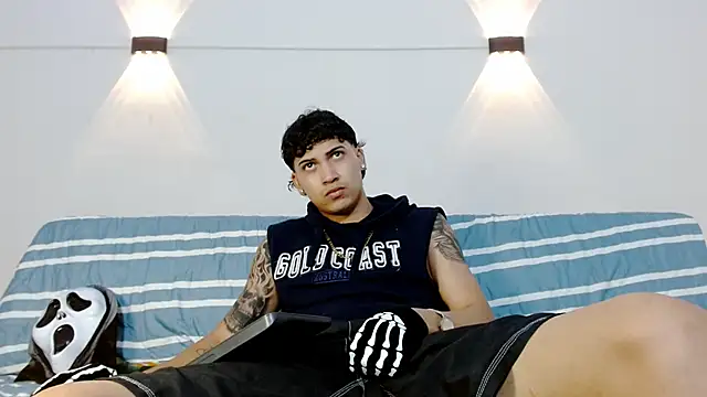 Snapshot of Br4ndxpimm chatting on 10/17/25, 08:10 Br4ndxpimm online show from 10/17/25, 08:10