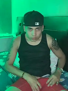 Snapshot of Br4ndxpimm chatting on 01/16/25, 09:30 Br4ndxpimm online show from 01/16/25, 09:30