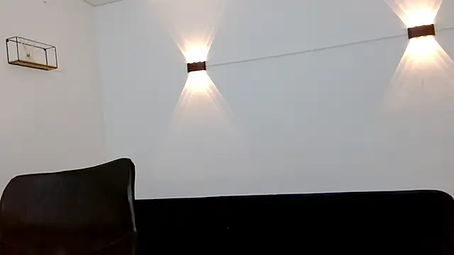 Snapshot of Br4ndxpimm chatting on 11/26/25, 02:28 Br4ndxpimm online show from 11/26/25, 02:28