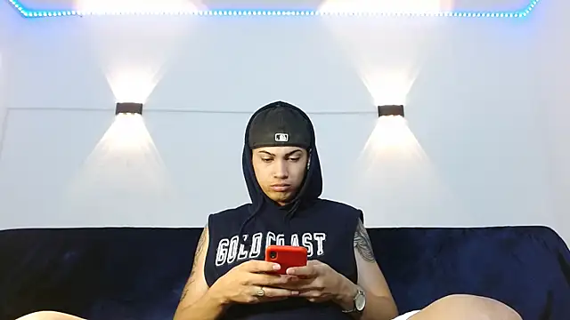 Snapshot of Br4ndxpimm chatting on 09/22/25, 02:45 Br4ndxpimm online show from 09/22/25, 02:45