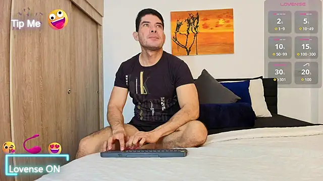 Andrewstelle coleman online show from 10/31/25, 03:08