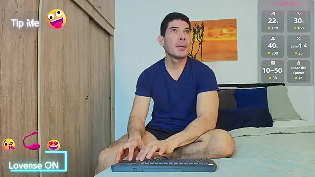 Snapshot of Andrewstelle_coleman chatting on 10/05/25, 03:19 Andrewstelle coleman online show from 10/05/25, 03:19