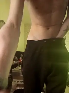 Snapshot of HalloMarcy chatting on 03/16/25, 09:58 HalloMarcy online show from 03/16/25, 09:58