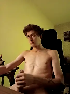 Snapshot of HalloMarcy chatting on 09/14/25, 09:15 HalloMarcy online show from 09/14/25, 09:15