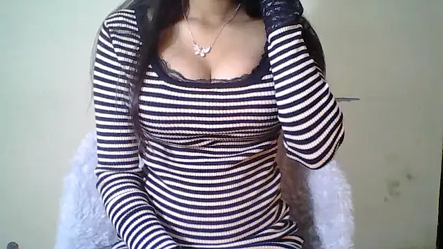 Naughty Nayra online show from 11/13/25, 04:11