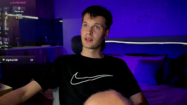 Leonnextdoor online show from 07/07/26, 03:15