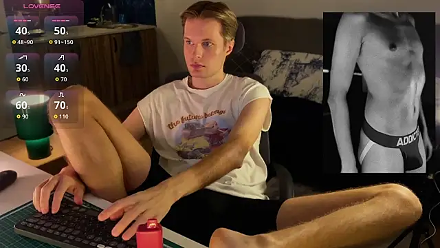 Leonnextdoor online show from 02/11/26, 01:33