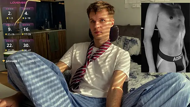 Leonnextdoor online show from 03/10/26, 08:51