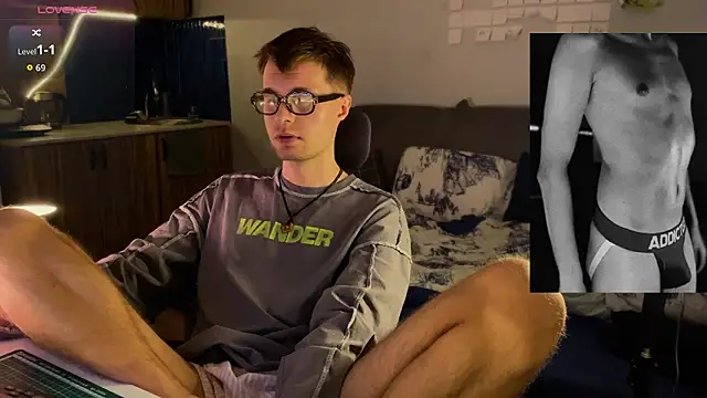 Leonnextdoor online show from 03/08/26, 02:20