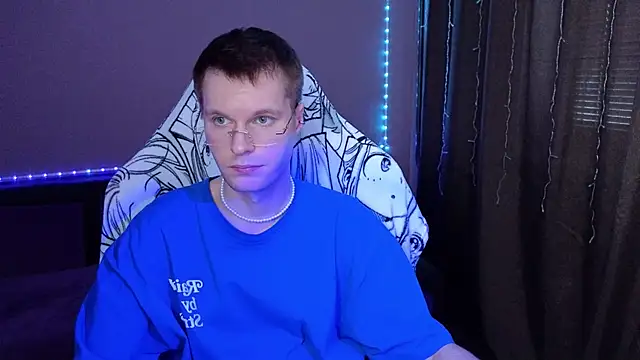 Leonnextdoor online show from 01/10/25, 07:46