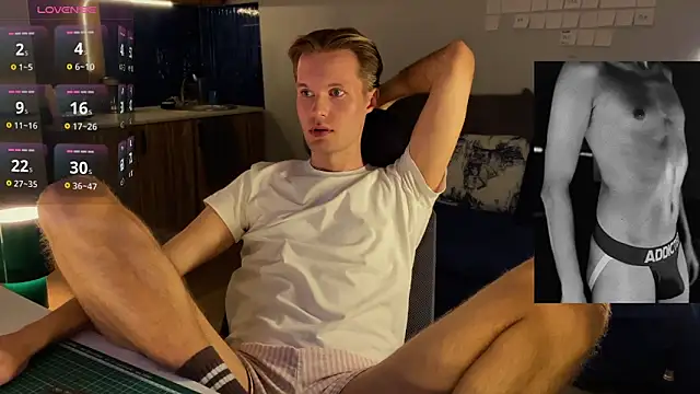 Leonnextdoor online show from 02/08/26, 06:16