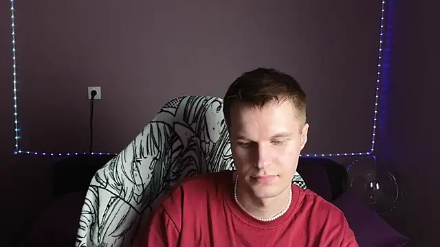 Leonnextdoor online show from 12/30/24, 09:16