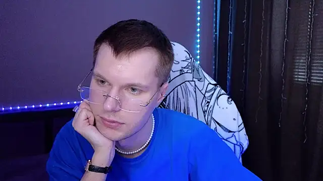 Leonnextdoor online show from 01/10/25, 04:44