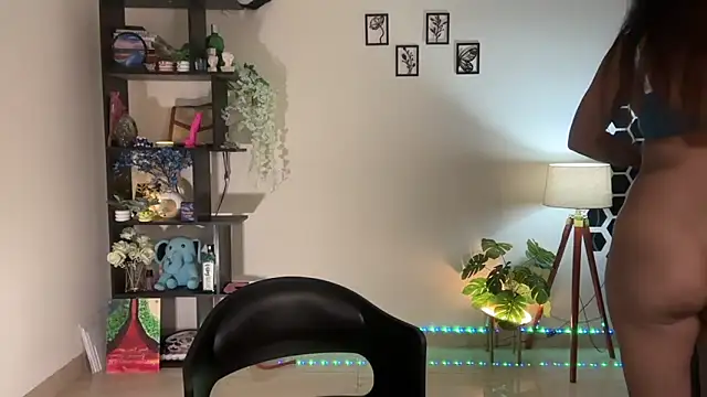 roseofvenom online show from 11/08/25, 08:34