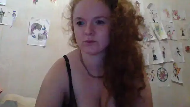 Snapshot of Rae_Jeannie chatting on 10/13/25, 02:40 Rae Jeannie online show from 10/13/25, 02:40