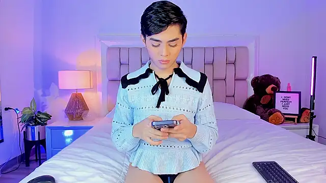 Maxi little online show from 12/01/25, 09:59