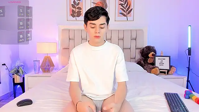 Maxi little online show from 09/17/25, 05:59