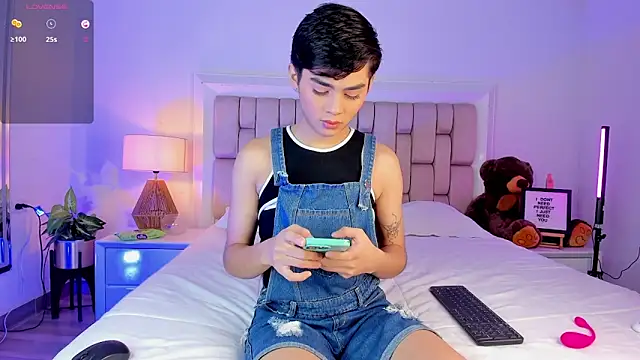 Maxi little online show from 11/30/25, 12:00