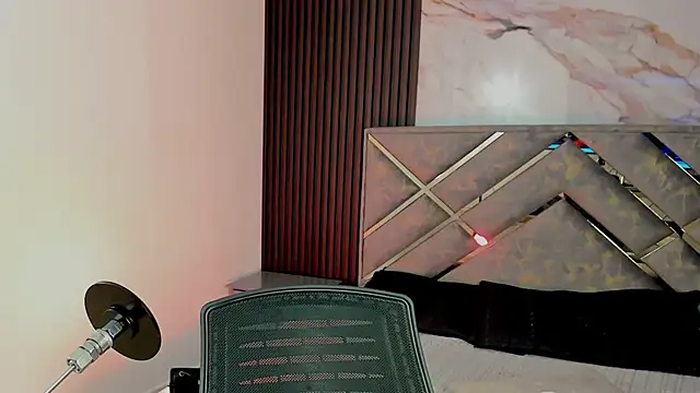 Geabloom online show from 10/18/25, 12:07