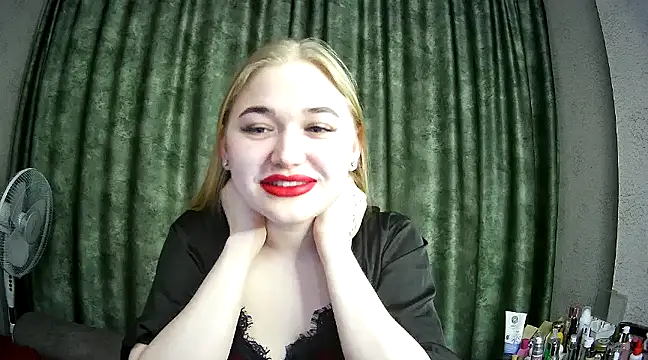 dorisss24 online show from 01/03/25, 12:51