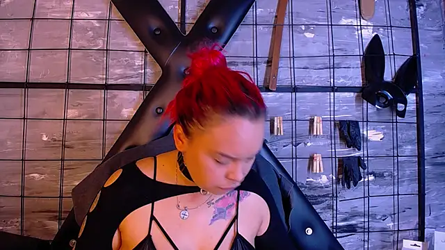 Alana Roth online show from 10/31/25, 04:36