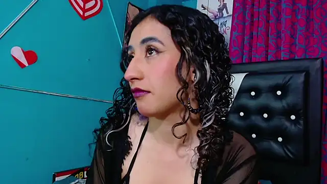 valerie mase online show from 11/05/25, 07:06