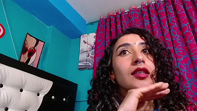 valerie mase online show from 12/13/25, 08:04