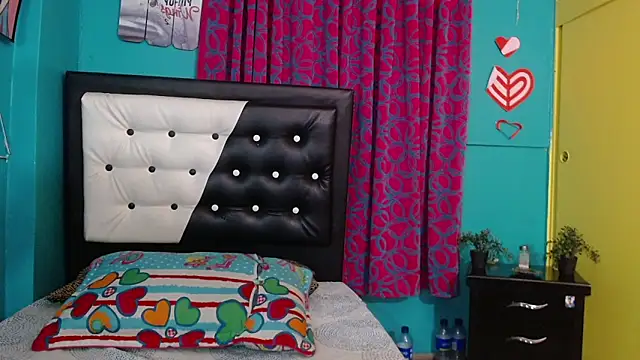 valerie mase online show from 10/20/25, 06:41