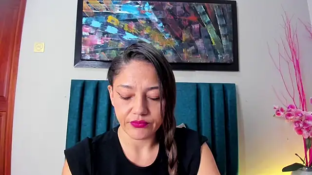 EloiseQuinn online show from 10/17/25, 01:24