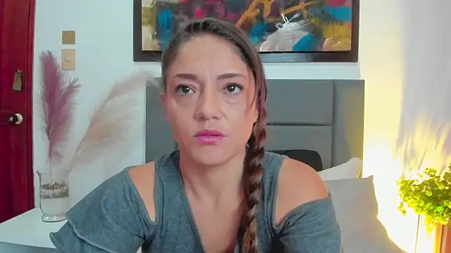 EloiseQuinn online show from 10/02/25, 01:14