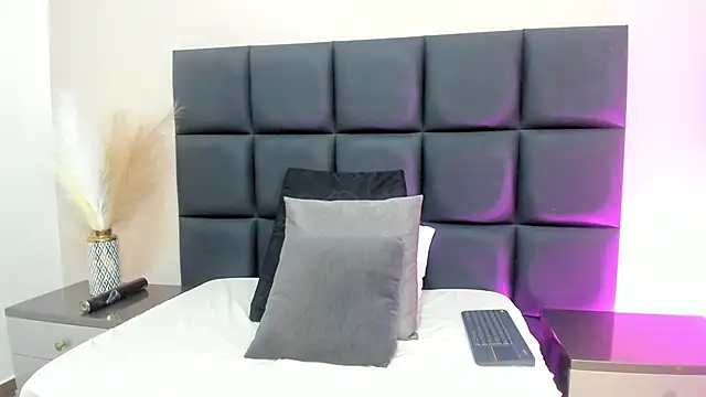 EloiseQuinn online show from 10/12/25, 05:03