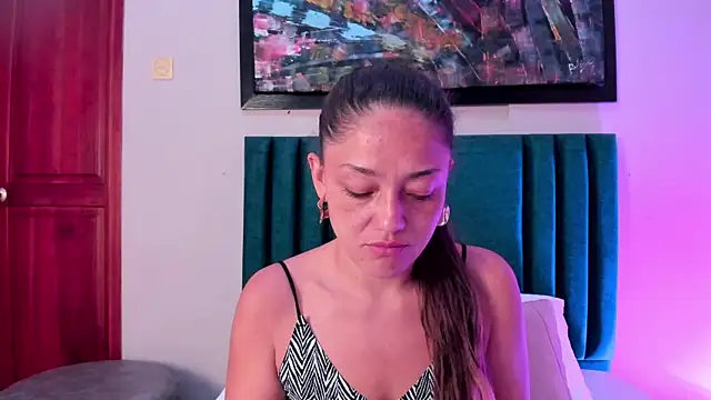 EloiseQuinn online show from 10/29/25, 01:21